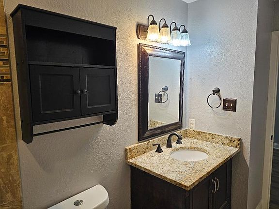 5th image of 2500 E Park Blvd #2