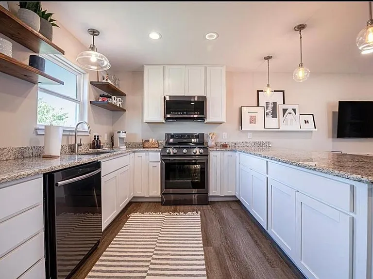 7 Lauderdale Dr — Photo 19