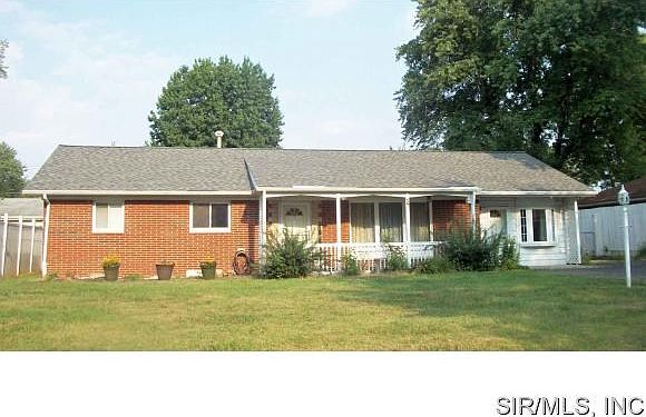 1st image of 34 Crossroad Dr