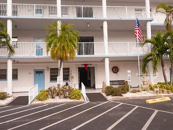 2nd image of 5925 Shore Blvd S APT 310