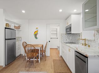 2258 1/2 Helios Dr, Los Angeles, CA 90068