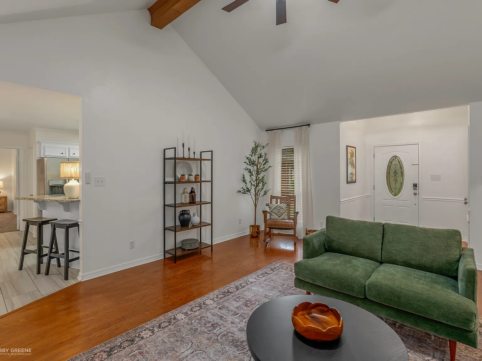 2218 Middle Creek Blvd — Photo 2