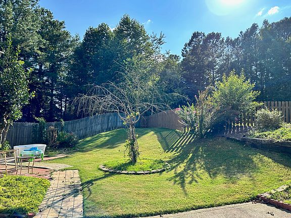 2nd image of 10415 Windsor Park Dr