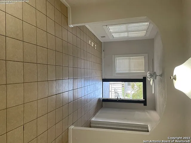 1467 W Gerald Ave — Photo 3