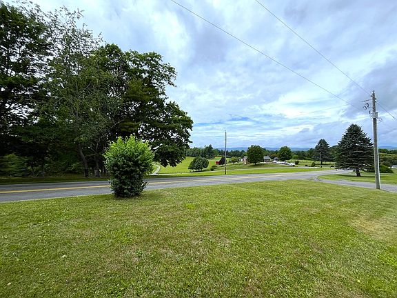 3rd image of 2088 Borderline Rd