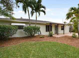 122 Pineview Rd, Jupiter, FL 33469
