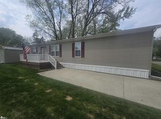 4101 S Sheridan Rd, Lennon, MI 48449