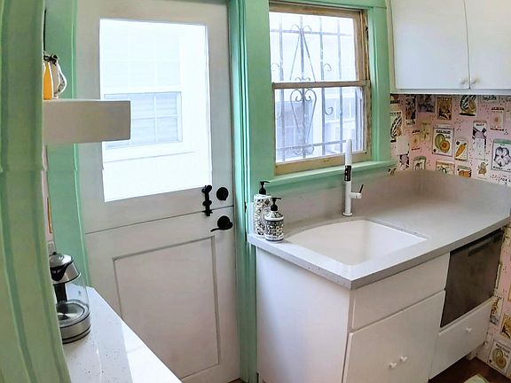 5th image of 2225 E 2nd St APT 8