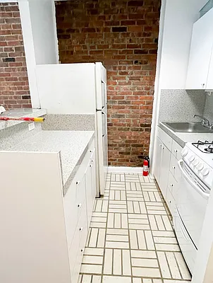 Rented by Cayenne Realty Group | media 3