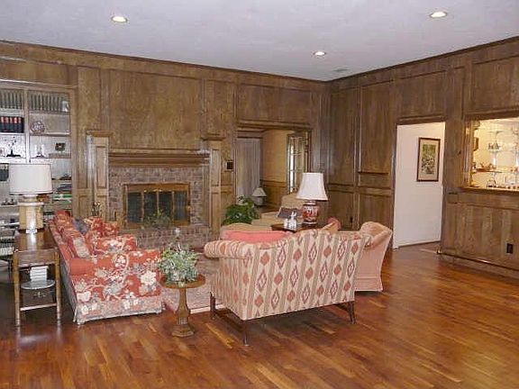 5th image of 7001 Deloache Ave