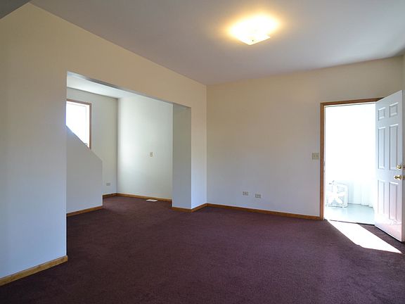 2nd image of 109 Linden Ave
