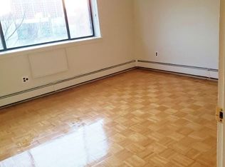 2927 24th Ave APT 3D, Astoria, NY 11102