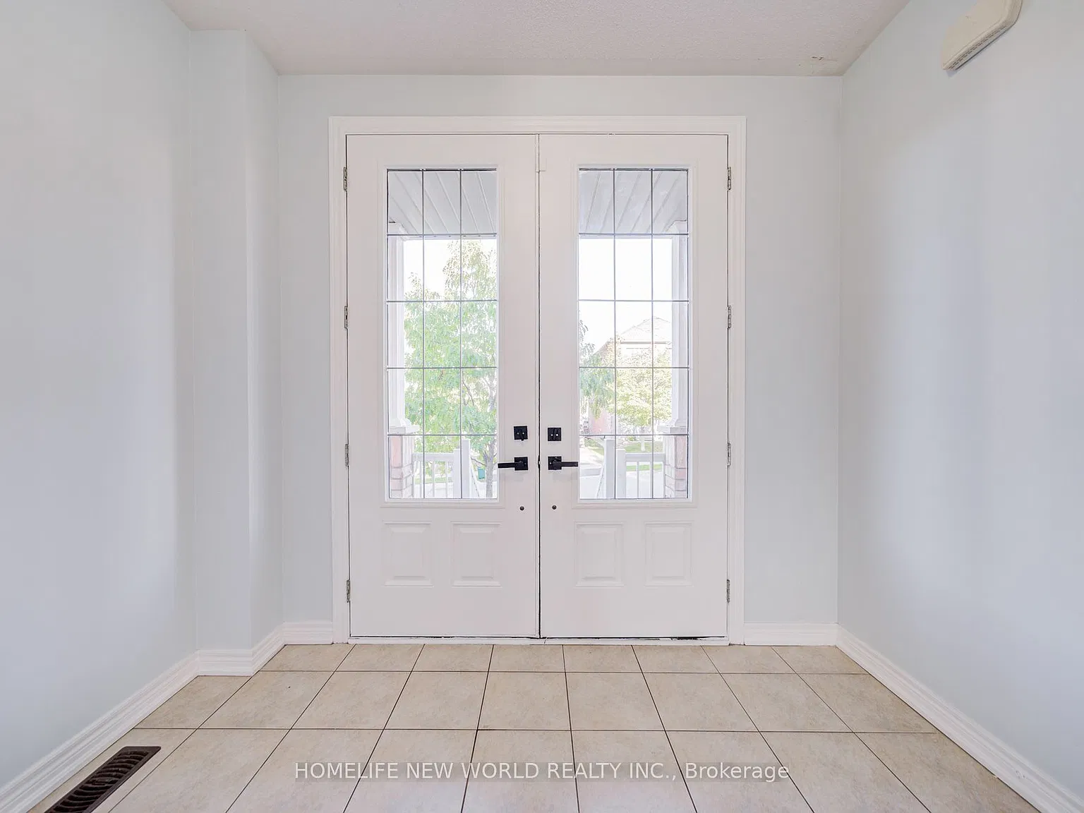 4 bed, $3,550 — Photo 4