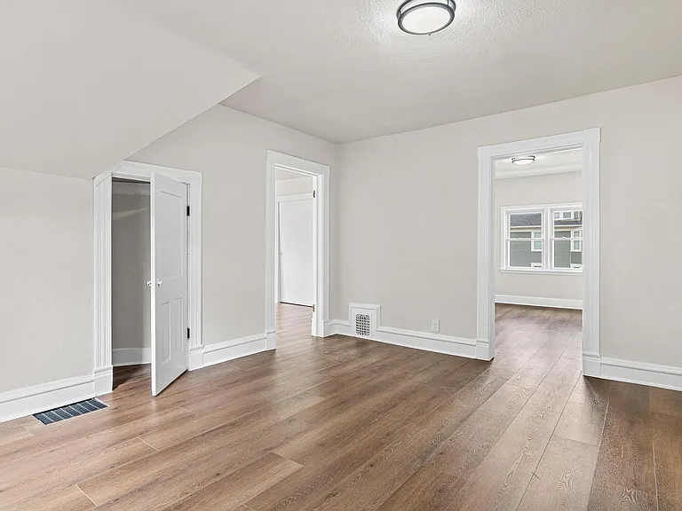 3401 Pillsbury Ave S — Photo 16
