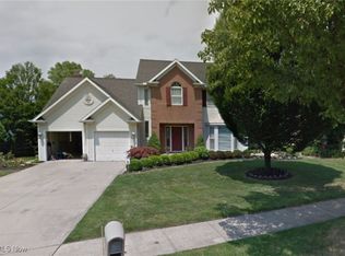 3926 Kings Mill Run, Rocky River, OH