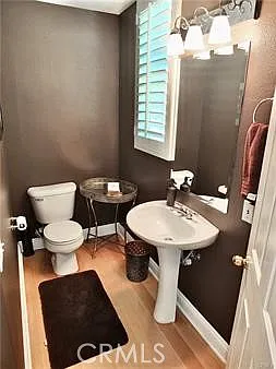 1566 Plymouth Ln — Photo 11