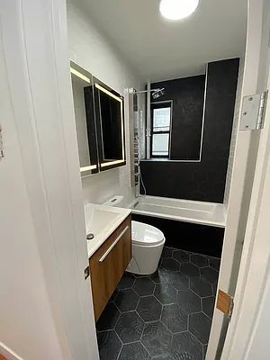 Rented by Landmark Realty & Management | media 33