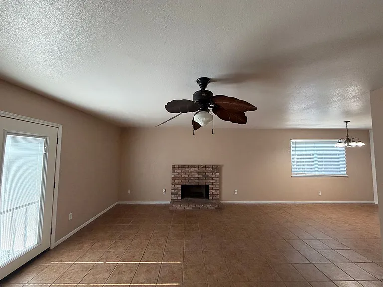 4309 Rosewall St — Photo 13