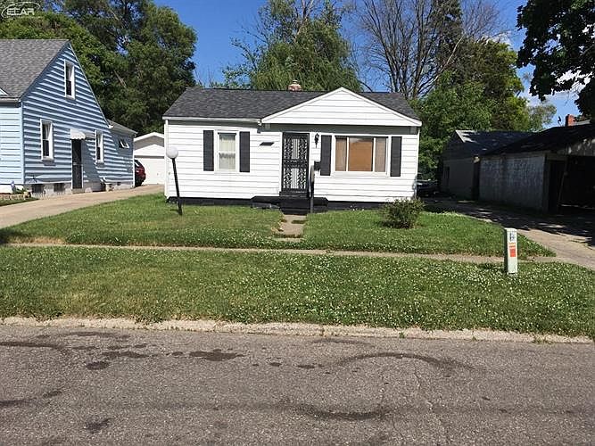 1st image of 3412 Comstock Ave