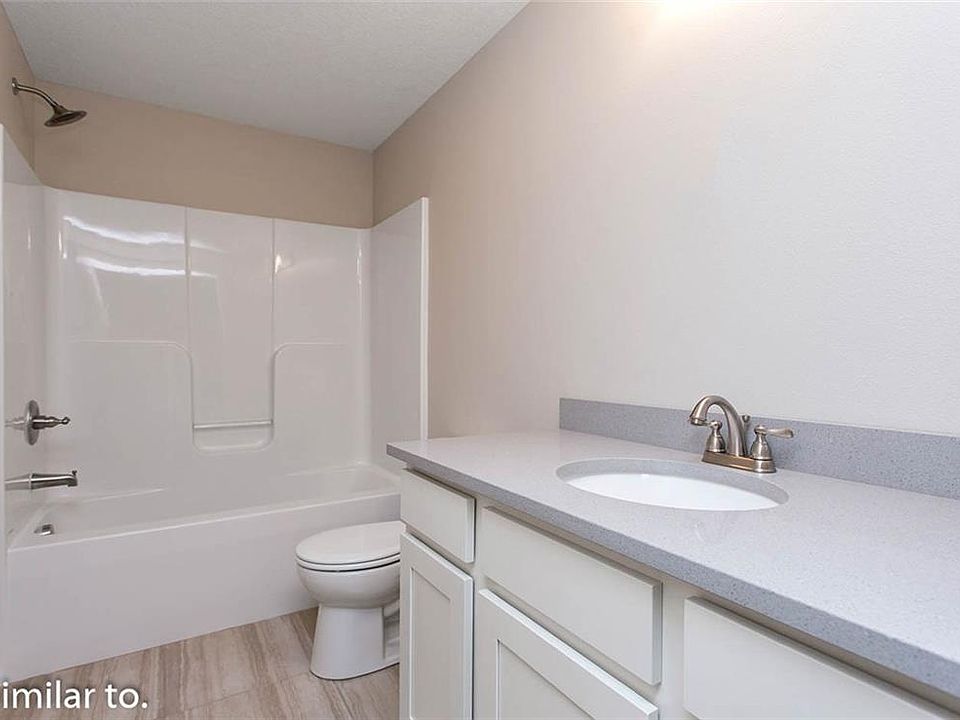 1st image of 4304 NW Cedarwood Dr