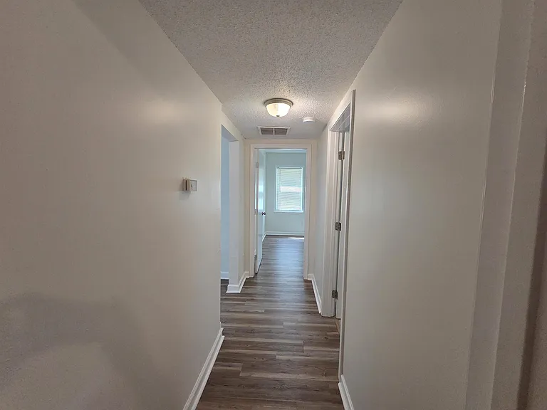 1495 Alta Vista Ave — Photo 12