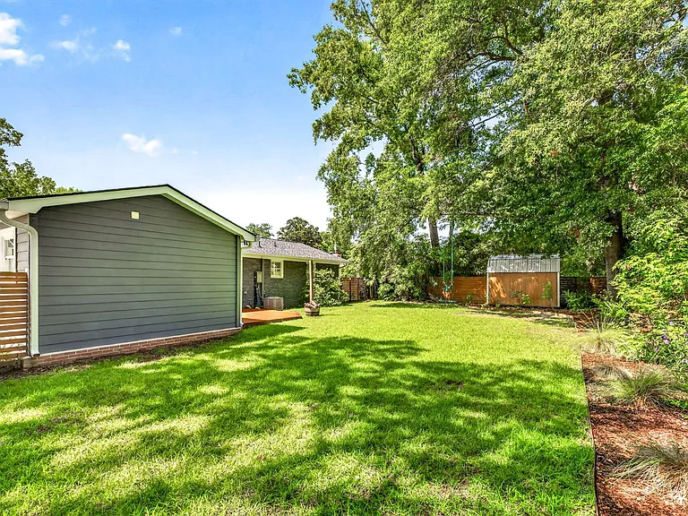 1118 Browning Rd — Photo 44