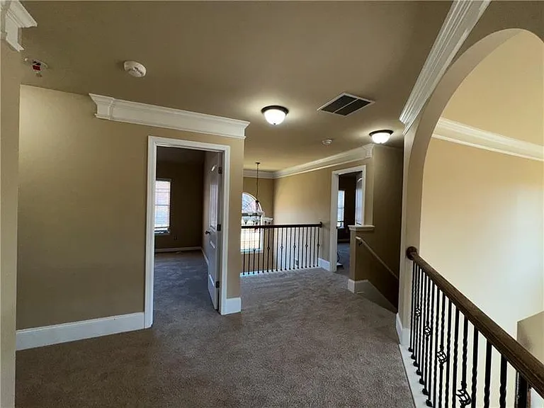 352 Plymstock Dr — Photo 16