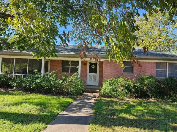204 N Erath, Meridian, TX 76665