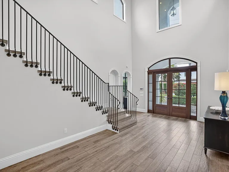 2425 Delmar Pl — Photo 12