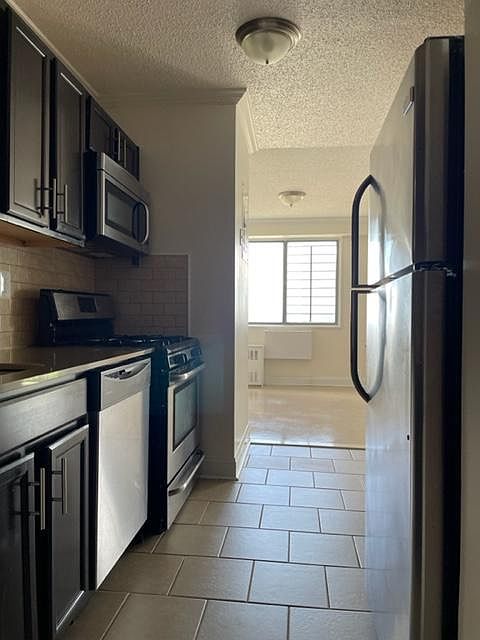 1st image of 44 E Sidney Ave #18L