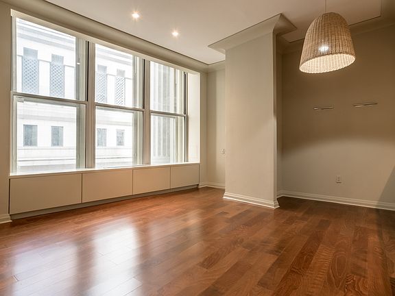 5th image of 55 Wall St APT 552