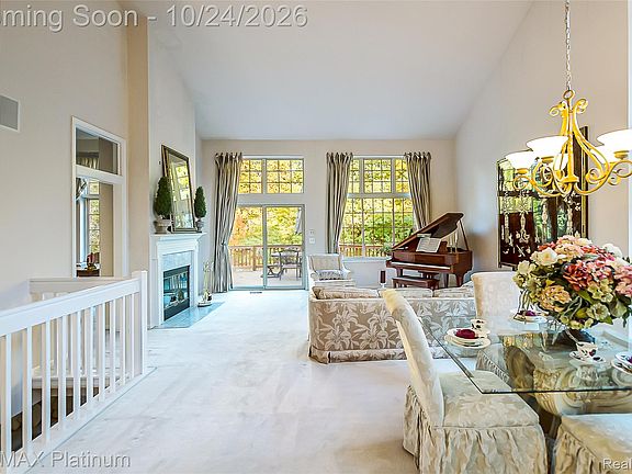 5th image of 4475 Quebec Ln
