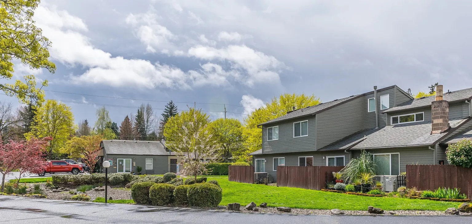 Menlo Parc Apartments — Photo 1