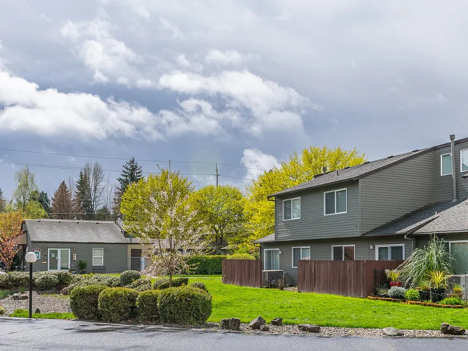 Menlo Parc Apartments