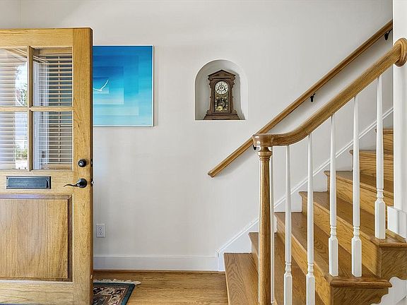 5th image of 5811 Maple Green Cir