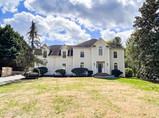 12052 Broadwood Dr, Knoxville, TN 37934