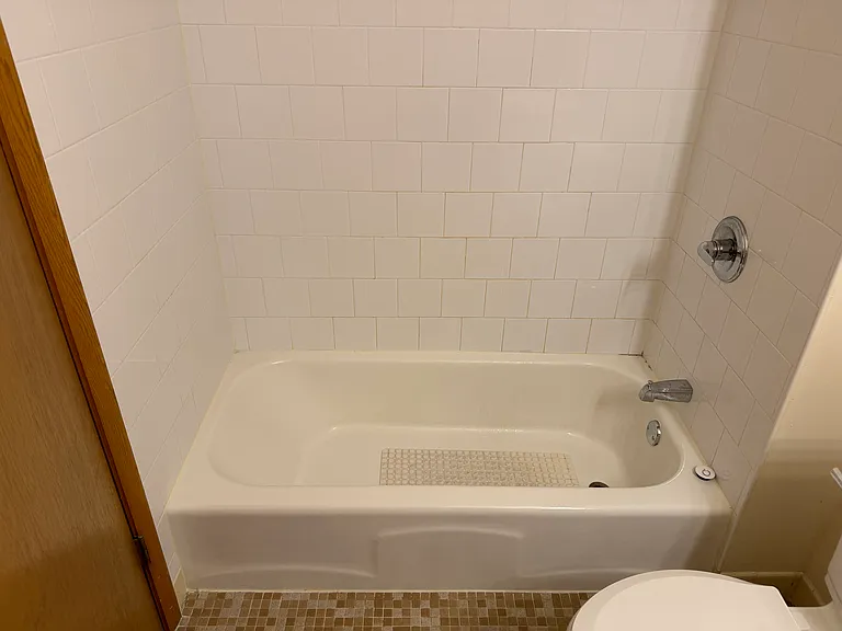 7918 Harwood Ave #3 — Photo 1
