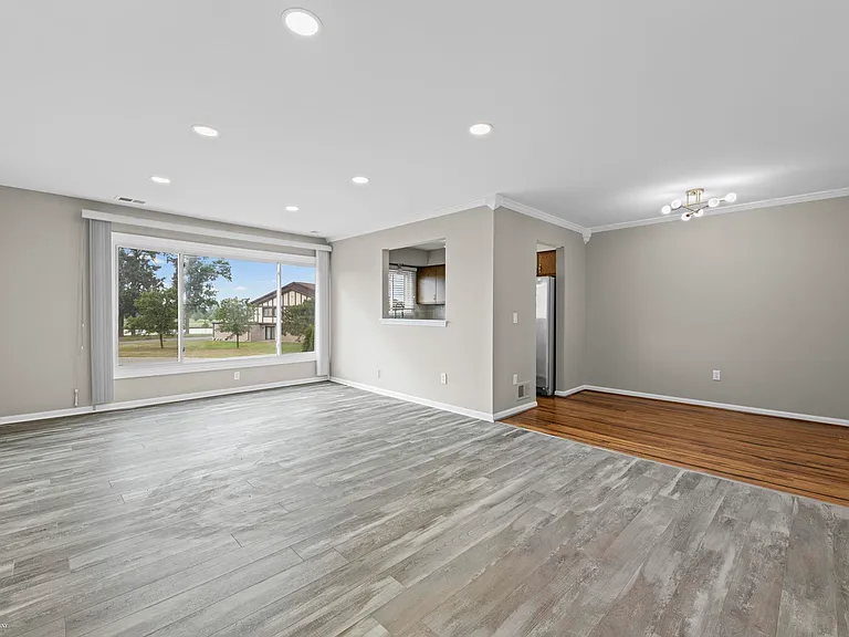 408 Country Club Dr — Photo 5