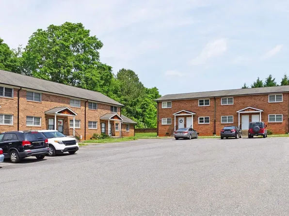 2675-2697 Bethlehem Dr, Claremont, NC 28610