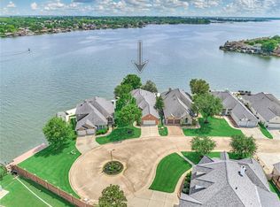 13625 Lakeside Place Dr, Willis, TX 77318