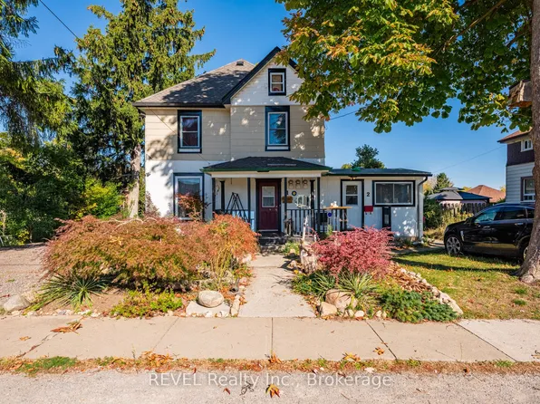 51 McCain St, Pt Colborne, ON L3K 3P7