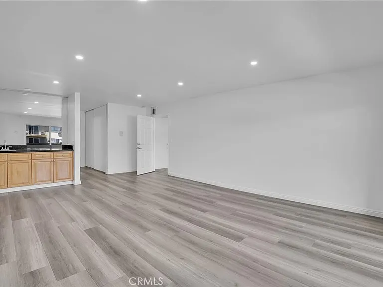 5412 Lindley Ave #110 — Photo 18