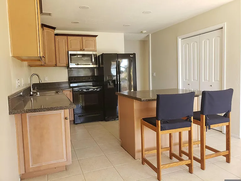 1315 Shell Ct — Photo 8