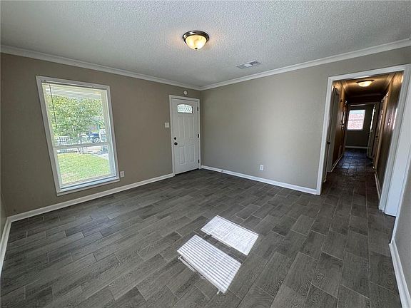 5th image of 3410 Vestavia St
