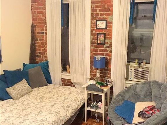 4th image of 103 Hemenway St APT 11