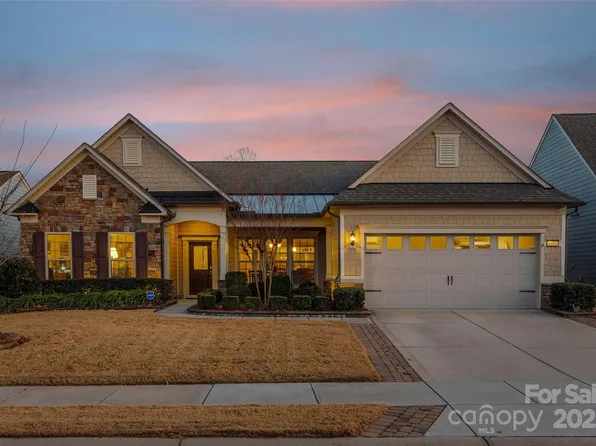 3102 Bartlett St, Fort Mill, SC 29715