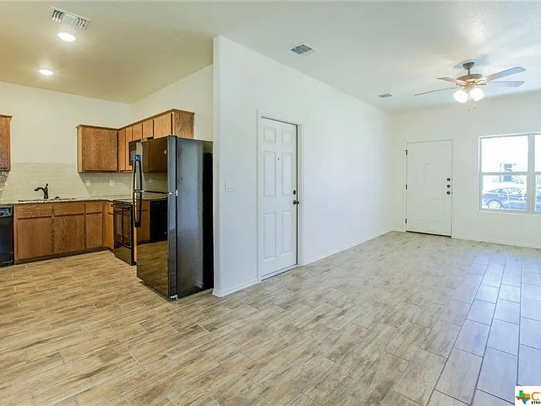 2408 Alterman Dr #A — Photo 9