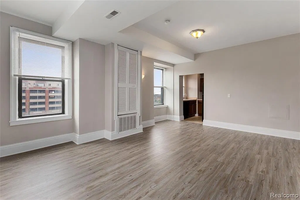 1 bed, 1.0 bath, 764 sqft, $1,500 — Photo 2