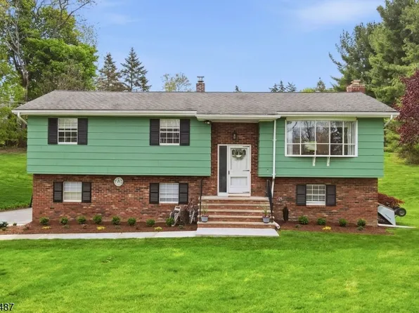 11 Davis Ter, Andover Twp., NJ 07860