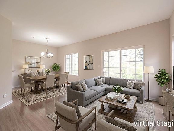 3rd image of 570 Foxridge Dr #B